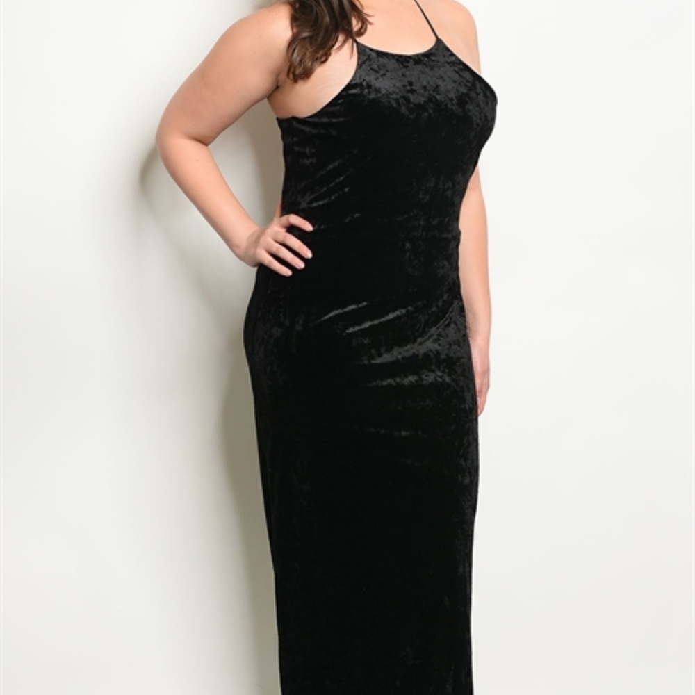 BLACK SWAY PLUS SIZE DRESS